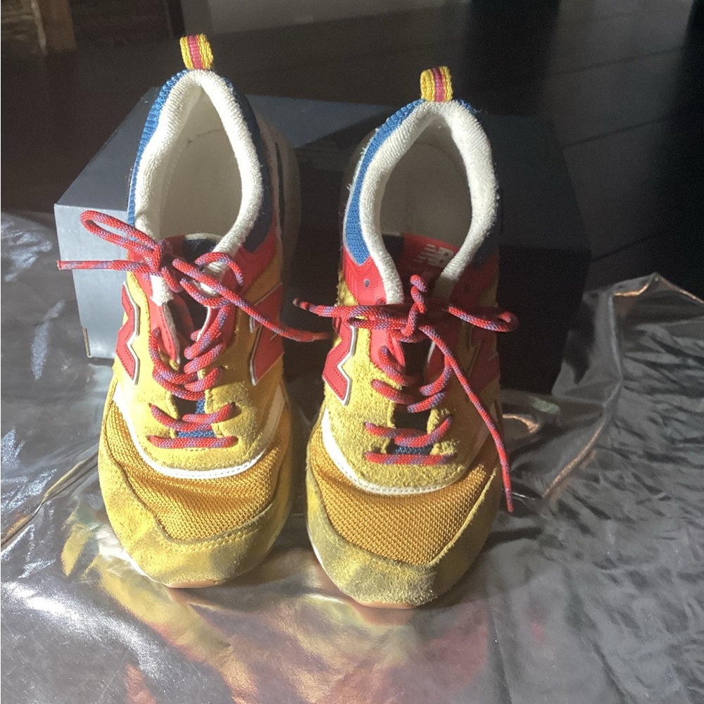 New Balance Yellow Multi Unisex tennis shoes